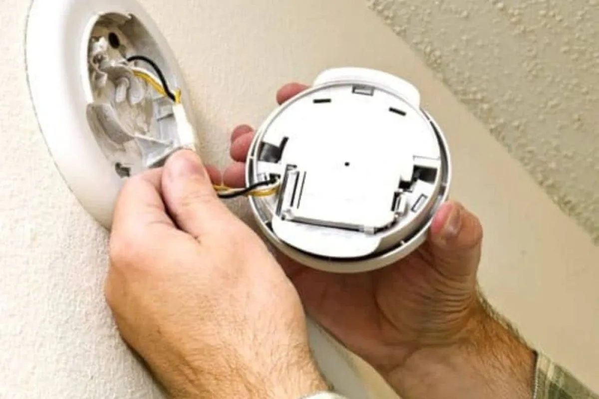 How Do Cambridge Smoke Detectors Work
